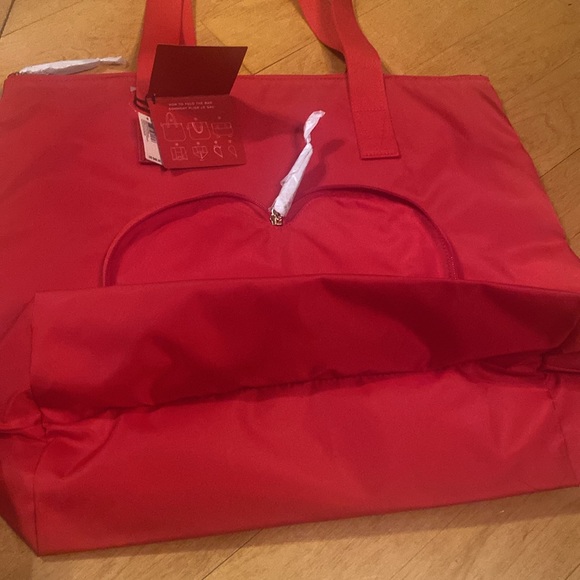 Victoria Secret Packable Heart Nylon tote bag - Picture 7 of 9